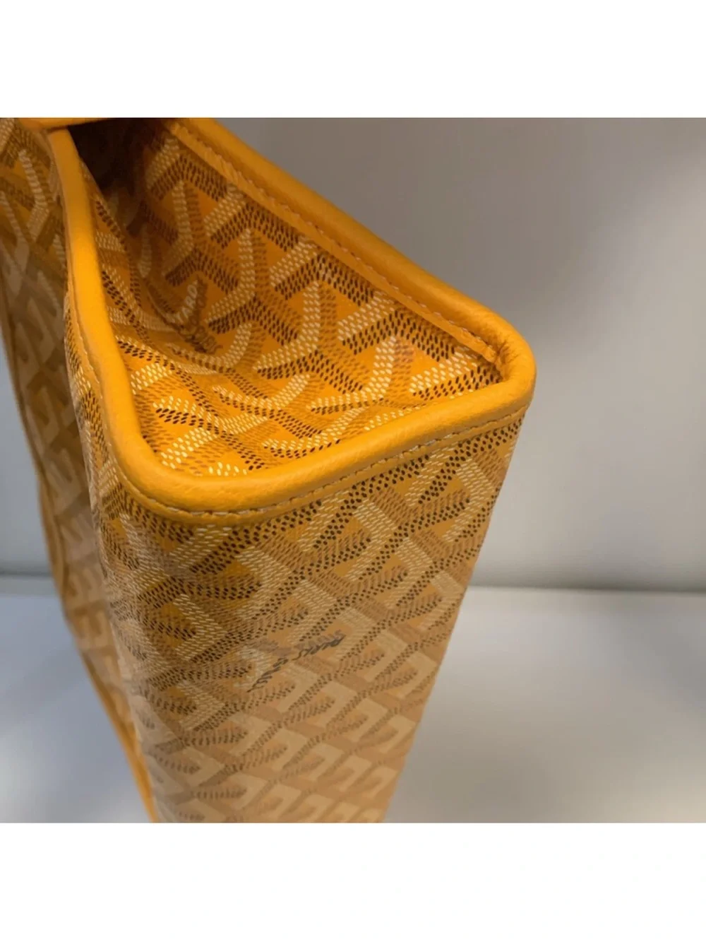 100% Authentic Goyard Yellow Geometric Pattern Bag . Amazing Condition !